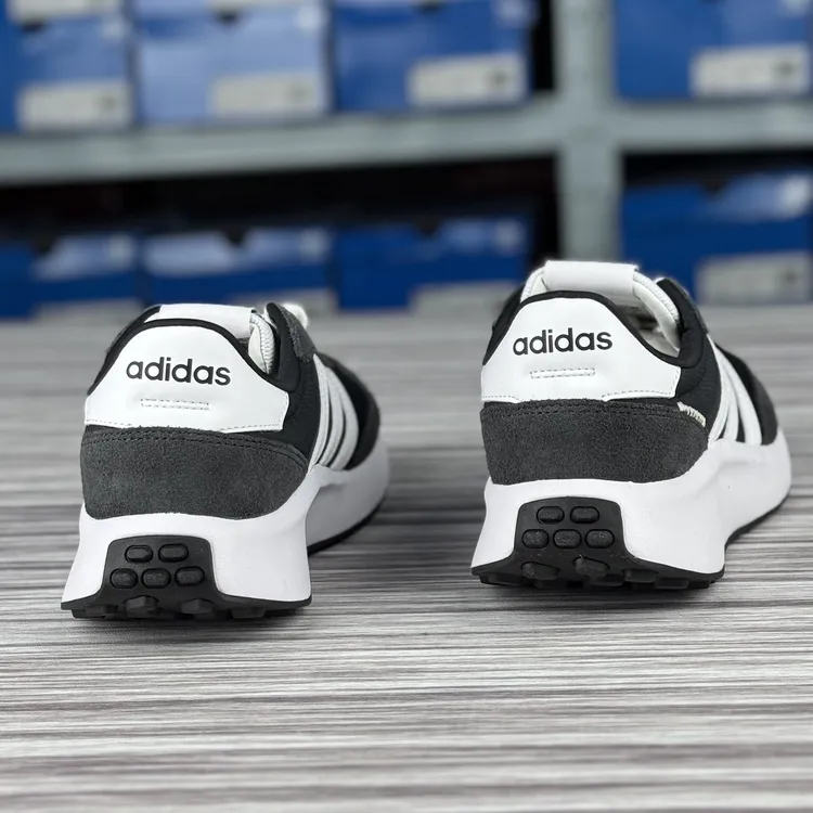 Adidas阿迪达斯男RUN70S低帮防滑耐磨缓震运动休闲鞋跑步鞋GX3090