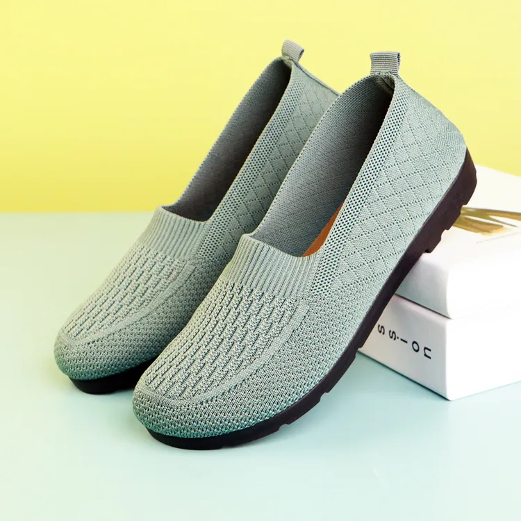 休闲女鞋舒适夏季透气软底镂空妈妈女款鞋老北京布鞋百搭平底网面