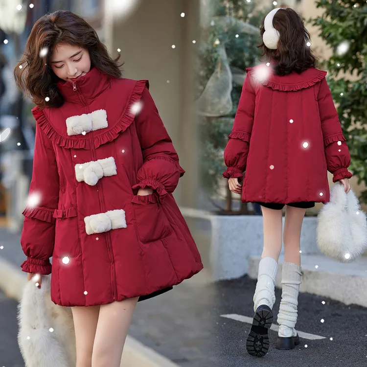 小香风红色羽绒服女2024冬季新款设计感洋气减龄木耳边白鸭绒外套
