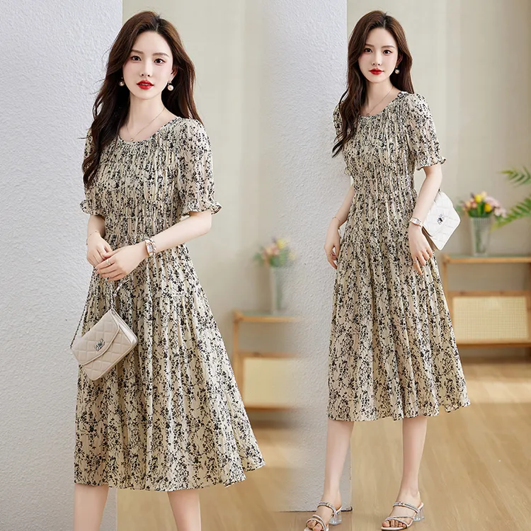 法式碎花连衣裙女2025夏季新款高端气质优雅温柔风收腰显瘦中长款