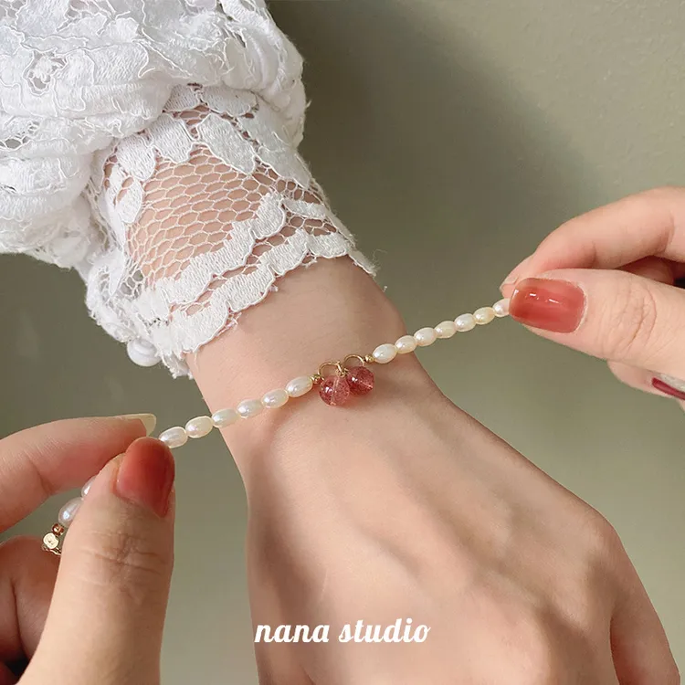 天然淡水珍珠手链女小众设计闺蜜气质轻奢精美礼物温柔甜美少女