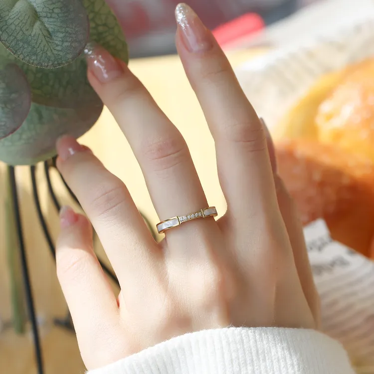 LINGSIV 钛钢戒指 时尚百搭气质小众简约ins指环白色设计个性食指