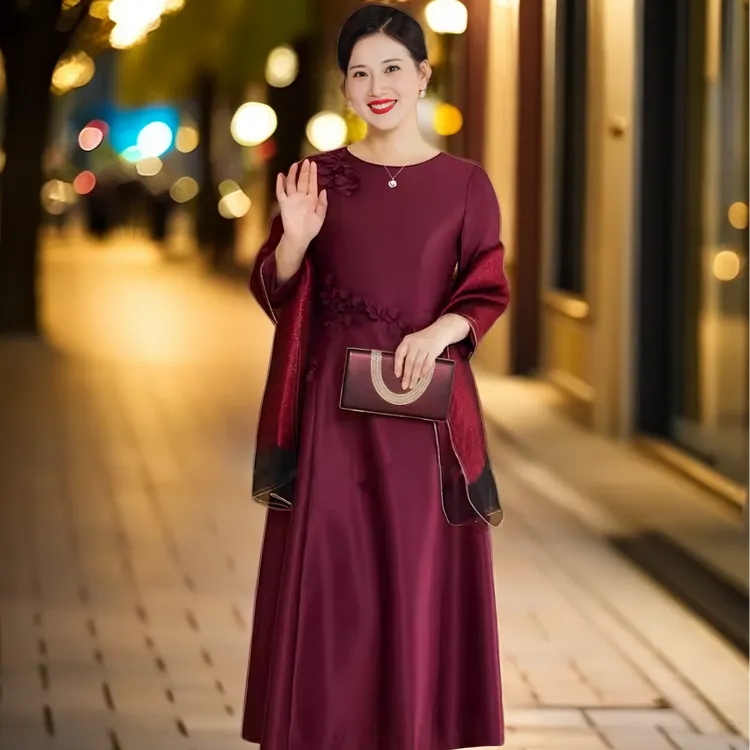 喜妈妈秋冬款礼服显瘦妈妈A字裙高贵气质礼服宴会酒红色婚礼服裙