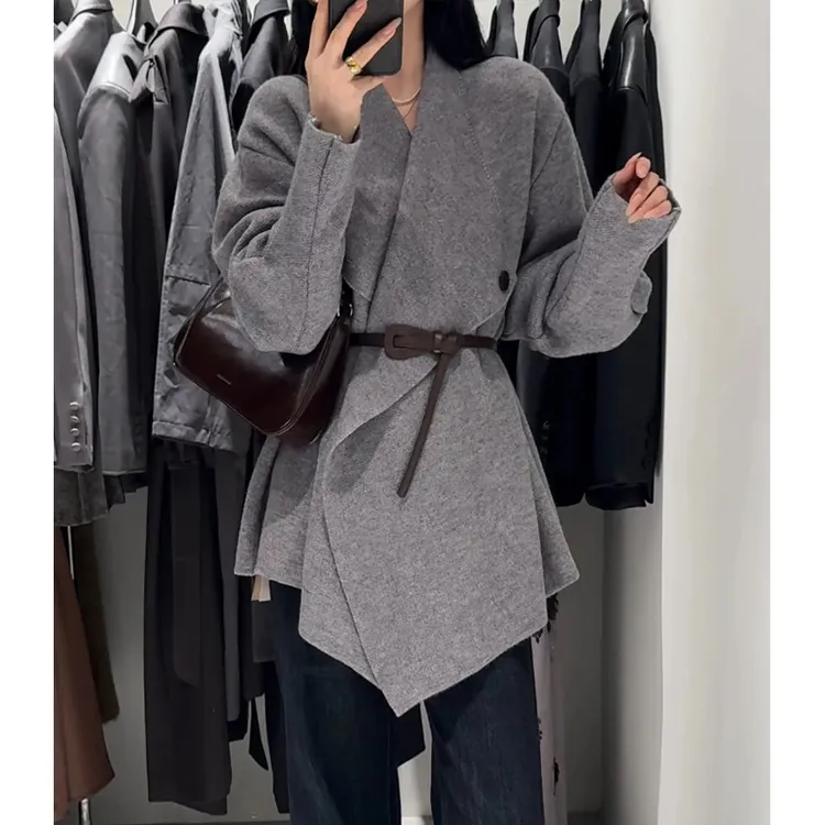 高级感灰色翻领外套女2024初早秋新款收腰设计感不规则中长款上衣
