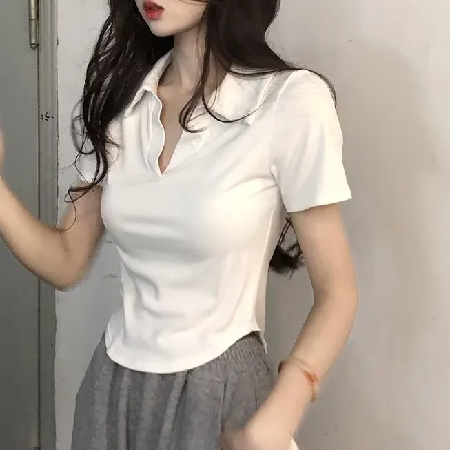 微胖polo领白色短袖t恤女夏法式小众独特别致短款显瘦上衣正肩t恤