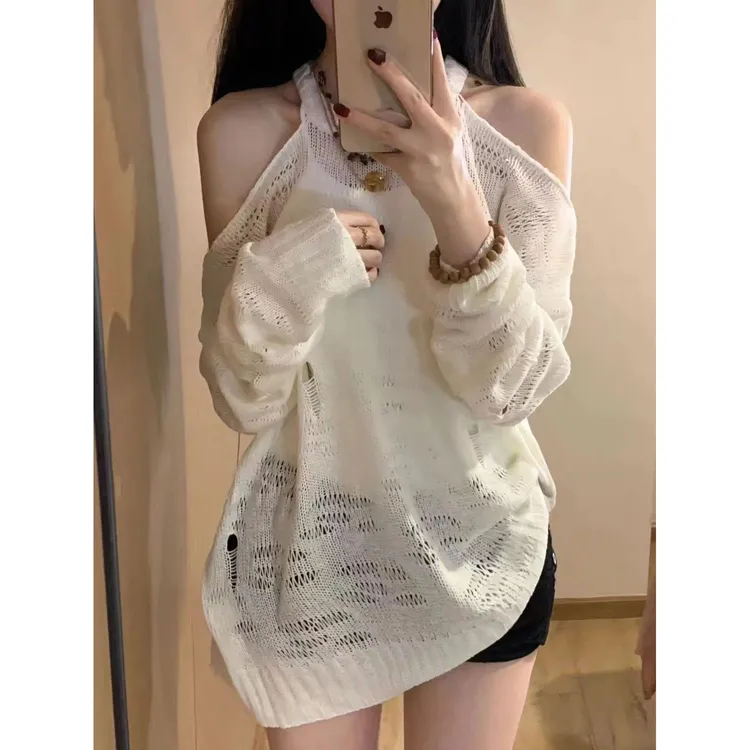 女2024春季新款纯欲辣妹破洞挂脖宽松镂空百搭显瘦遮肉针织上衣潮