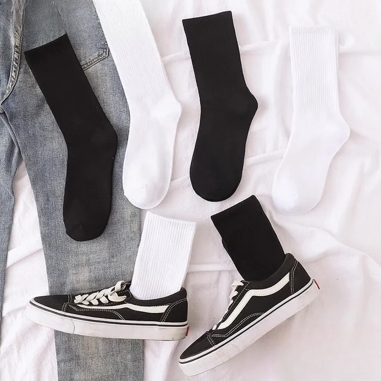 情侣运动黑白纯色袜子女中筒短袜夏季薄款长筒男士长袜跑步短筒