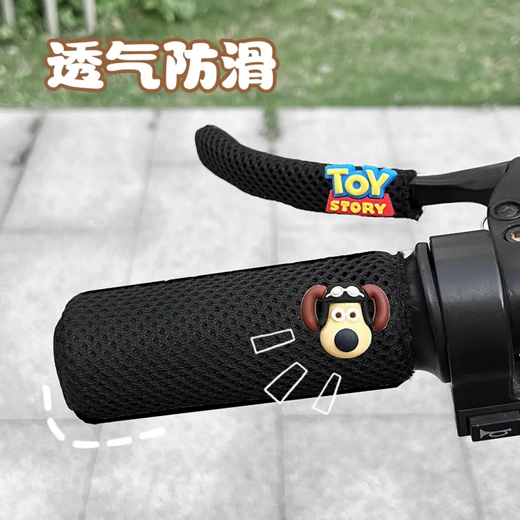 电动车手把套可爱卡通防滑吸汗摩托自行车握把套冰丝耐磨透气通用