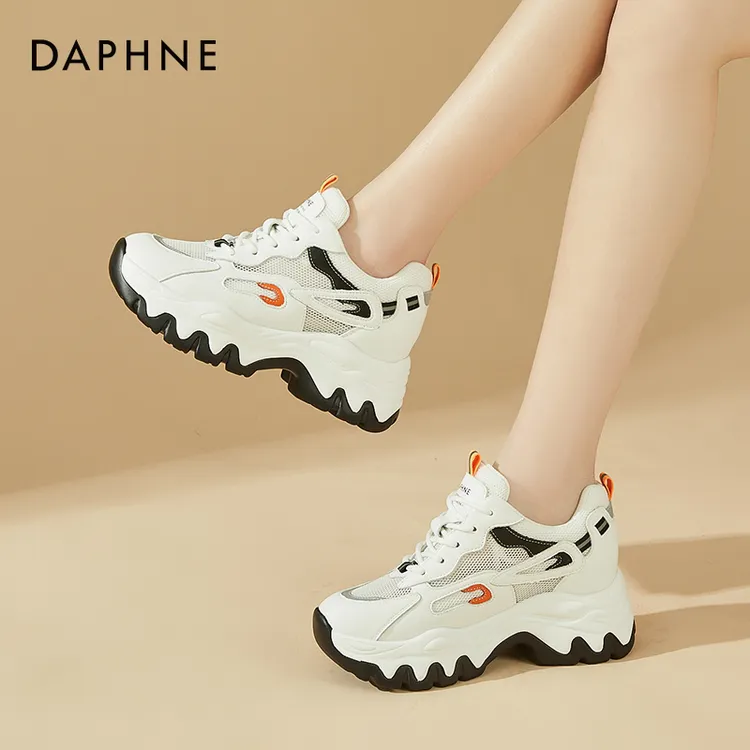 达芙妮增高7cm厚底老爹鞋女款秋季透气网面旅游小白鞋运动休闲鞋