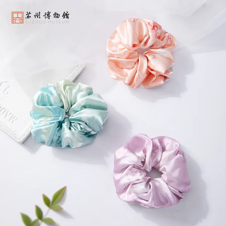 苏州博物馆太湖雪联名真丝发圈发绳头绳桑蚕丝送女友高档礼盒礼品
