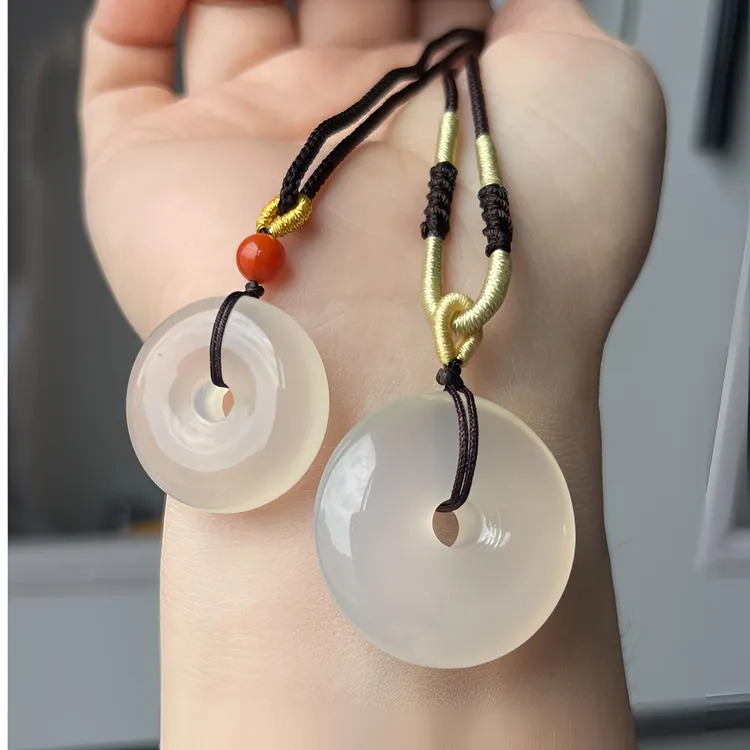 天然玛瑙玉髓大小平安扣情侣款吊坠高冰种玛瑙项链时尚配件