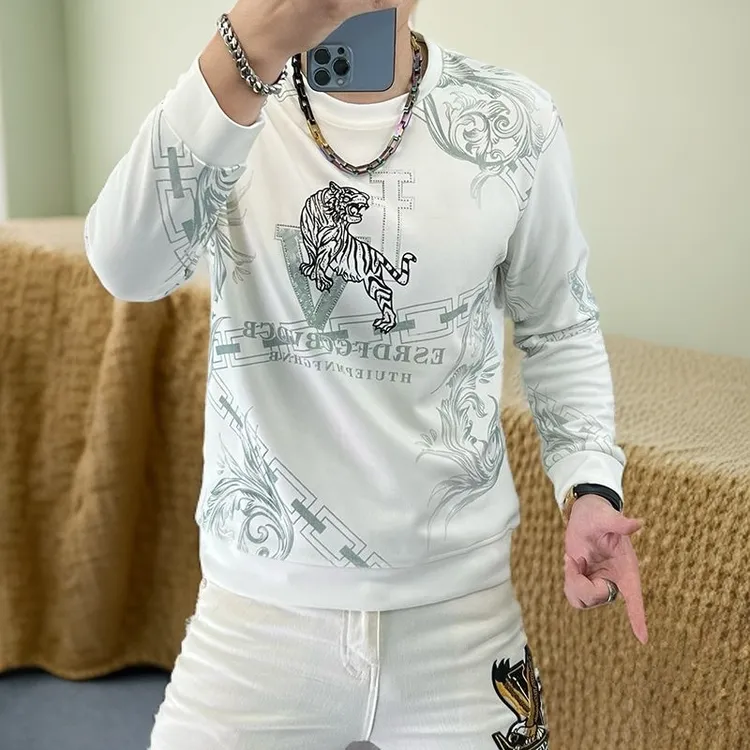 2024秋冬季新款男士圆领长袖T恤烫钻卫衣男潮流时尚时尚修身打底