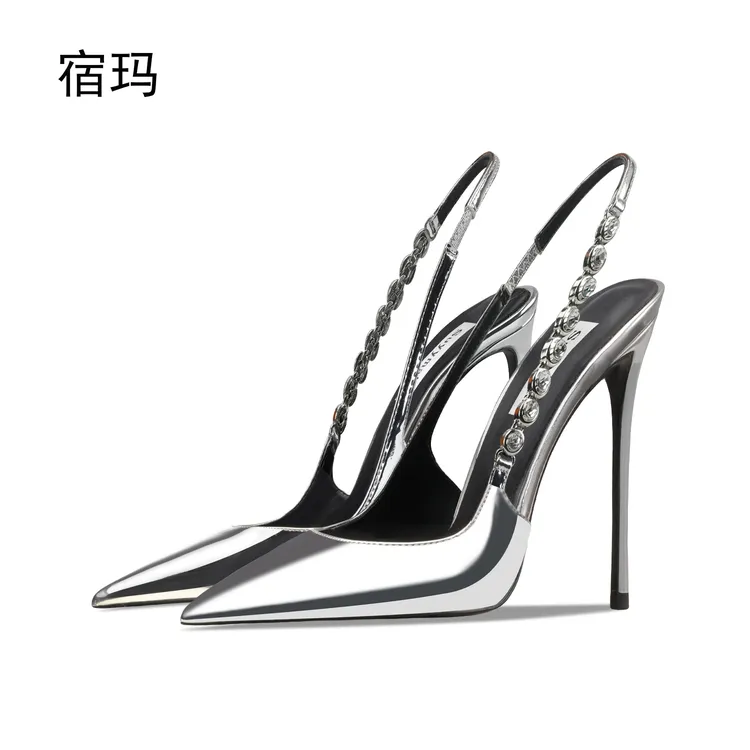 漆皮银色水钻凉鞋女2025年夏季新款尖头细跟后空时尚设计感高跟鞋