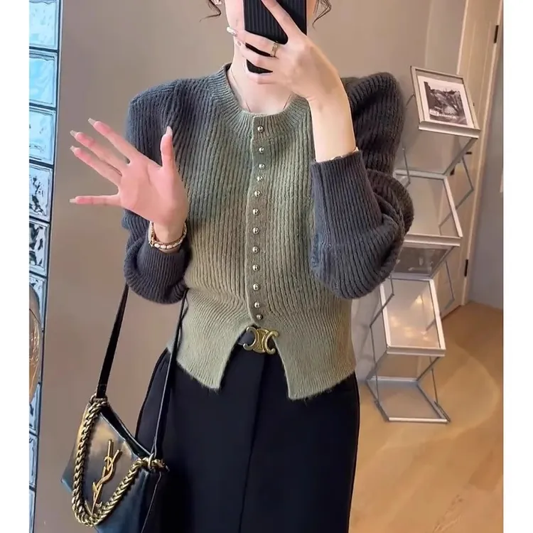 美拉德穿搭渐变色毛衣女春秋2024新款小个子短款小衫针织开衫外套