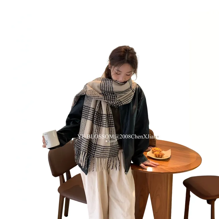 简约鸟格围巾爆款2024新款冬季保暖百搭外搭加厚围脖加厚披肩情侣