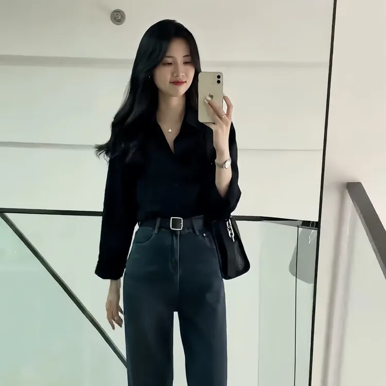 【不晚】夏季简约气质款黑色衬衫高腰直筒牛仔裤盐系穿搭轻熟两件套