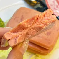 厚切黑猪火腿午餐肉一撕即食肉质鲜嫩紧实肥瘦适中320g盒8片