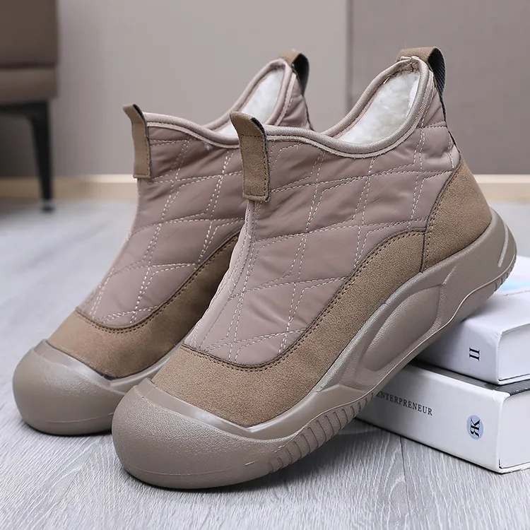 2025冬季新款雪地靴加绒保暖妈妈鞋厚底防滑一脚蹬老北京女棉鞋