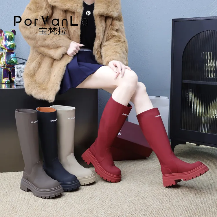 PorVanLa/宝梵拉高颜值百搭2024新款潮酷字母显瘦骑士靴女