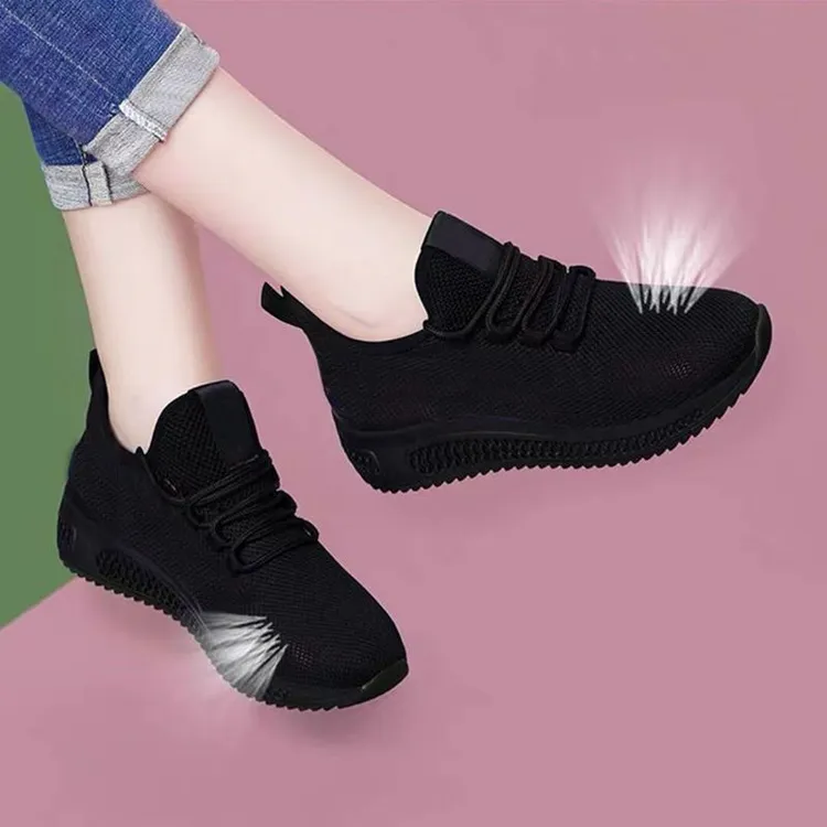 透气网布黑色厨房上班工作鞋防滑软底舒适妈妈鞋久站不累干活鞋女