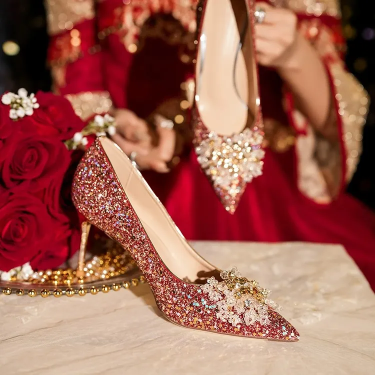 水晶红色秀禾服新娘结婚鞋2025年新款不累脚公主礼服婚宴女高跟鞋
