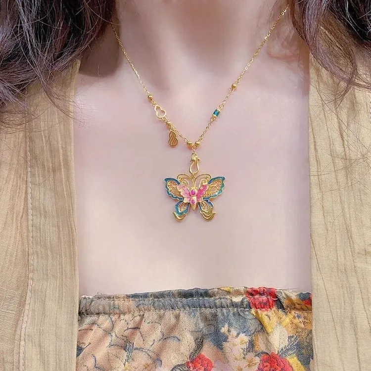 铜合金项链 国潮金色蝴蝶项链2024新款彩色国风烧蓝吊坠520情人节