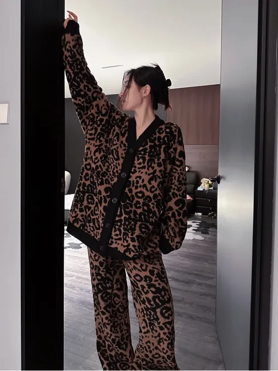 doubleoo半边绒睡衣女秋冬季新款豹纹针织开衫居家服套装可外穿