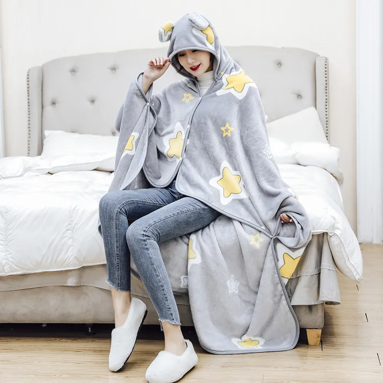 法兰绒毛毯加厚四季带帽披肩斗篷学生办公室午睡毯披风空调毯子