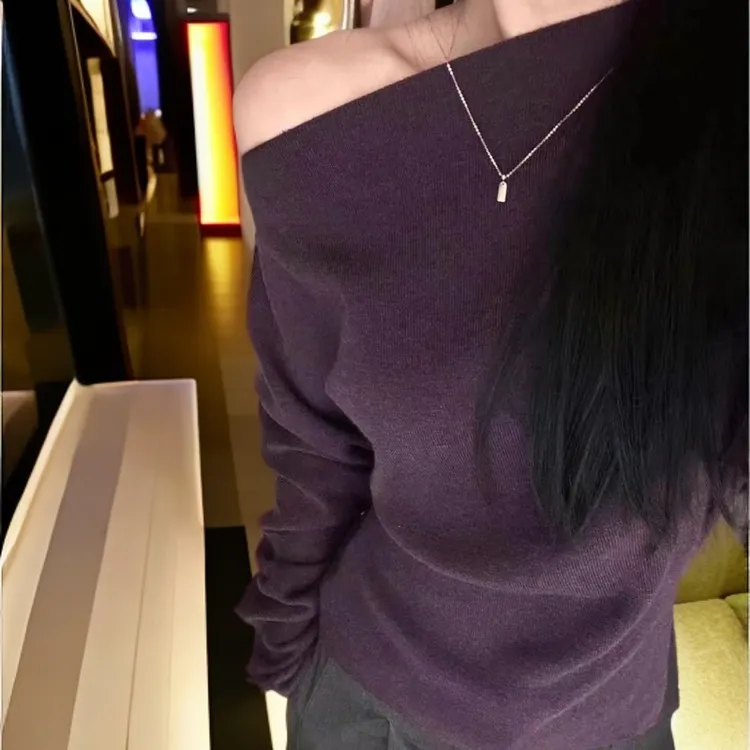 【爆款谁穿都洋气斜肩紫衫】超韩范洋气斜肩紫色针织衫时尚百搭