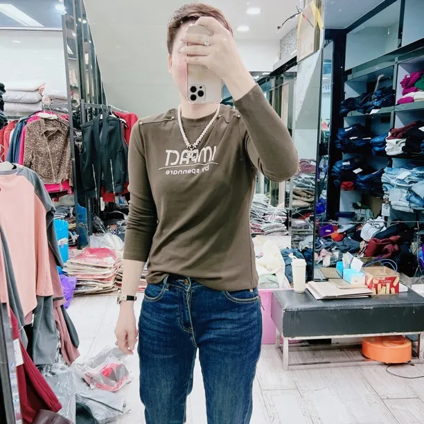 韩国螺纹高弹力薄绒3色字母上衣5829品