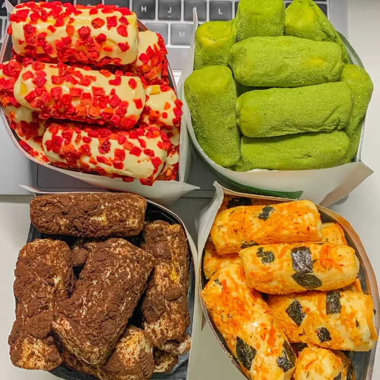 抹茶奶酥休闲糕点茶点小吃食品2024新款网红解馋下午茶吃货零食