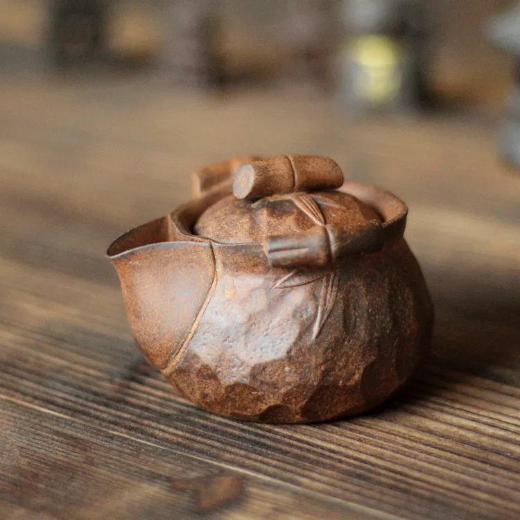 【正版川冶】竹节手抓壶宝瓶.06814.粗陶老岩泥中式复古茶器.SH