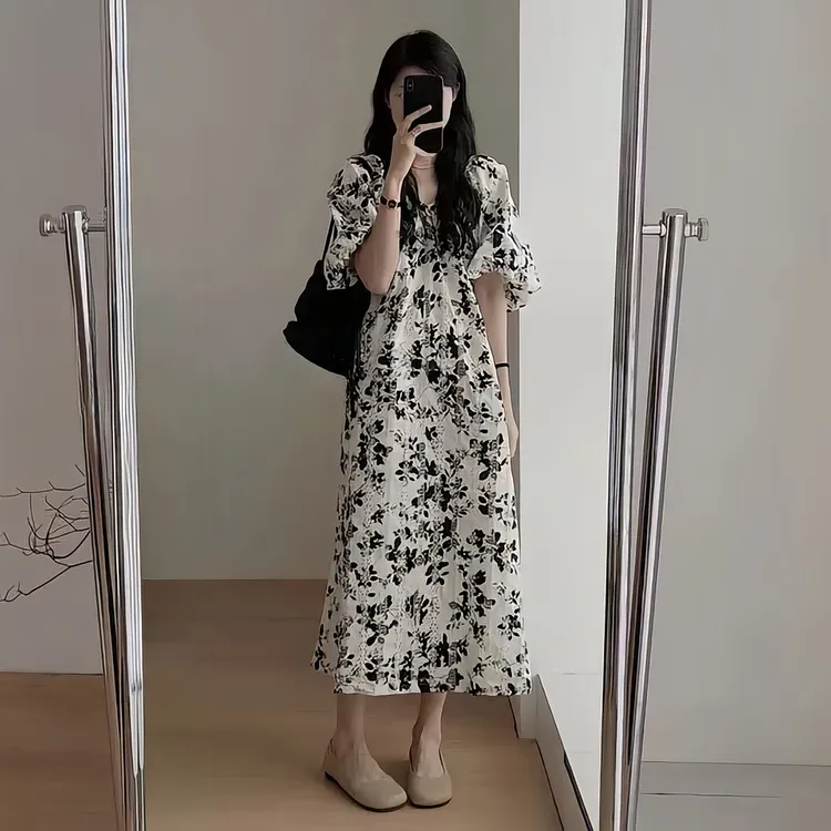 大码女装夏季新款茶歇宽松碎花裙子泡泡袖轻奢气质显瘦法式连衣裙