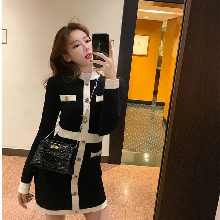 女装秋装2025年新款秋冬小香风法式复古桔梗小众设计感针织连衣裙