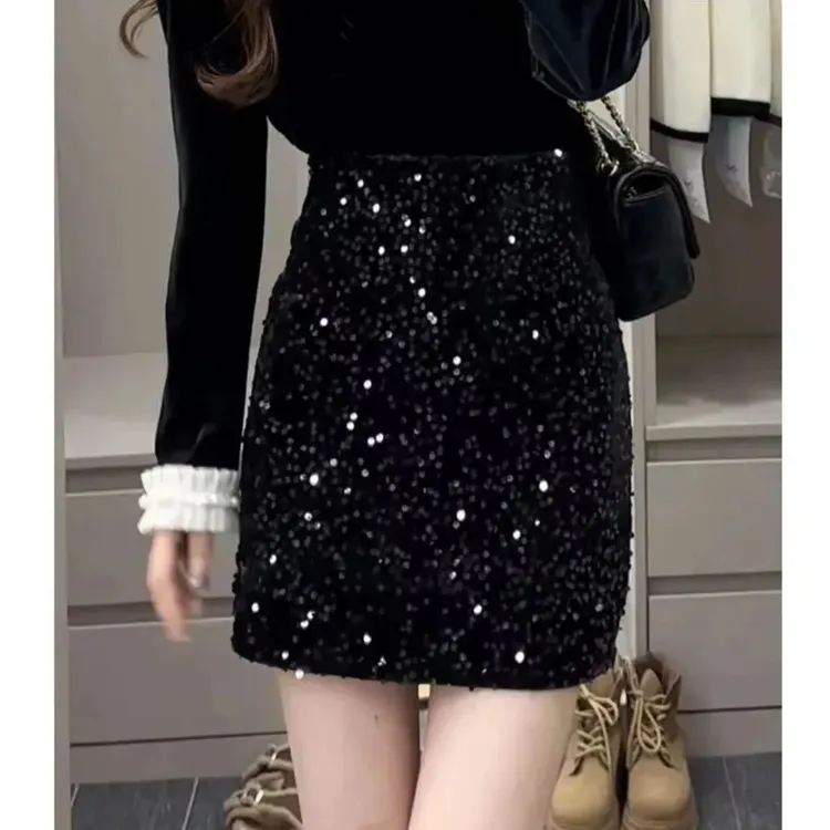 短裙亮片半身裙2024秋冬新款设计感小众黑色高腰显瘦气质a字裙子