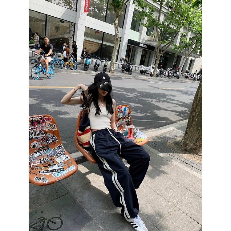 VUMP "Gorpcore"刺绣两穿显瘦运动裤女设计感春夏季百搭休闲长裤