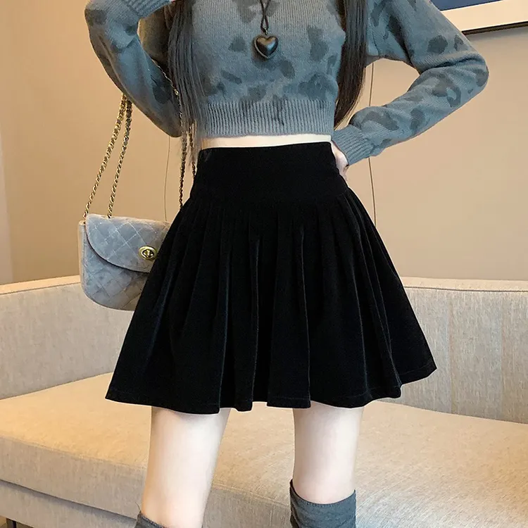 黑色丝绒半身裙女秋冬新款高腰显瘦百褶裙时尚a字蛋糕裙蓬蓬短裙