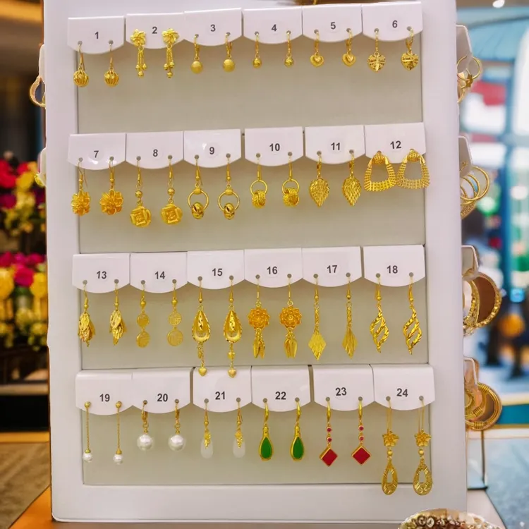 铜合金亚克力耳饰 时尚潮流休闲轻奢风格耳环小清新百搭款精美