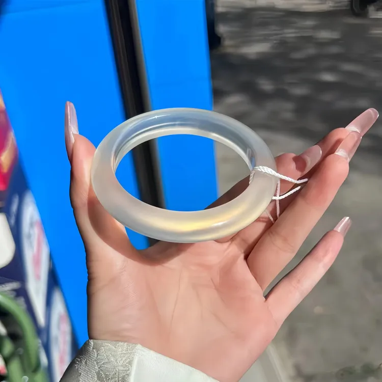 白月光马达加斯加高冰香槟金光圈马料玛瑙玉髓扁条手镯多样性发货