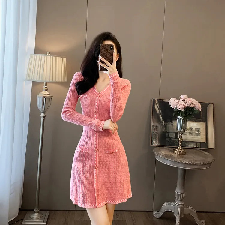早秋名媛小香风针织裙女高级感轻奢风长袖包臀裙气质粉色连衣裙子