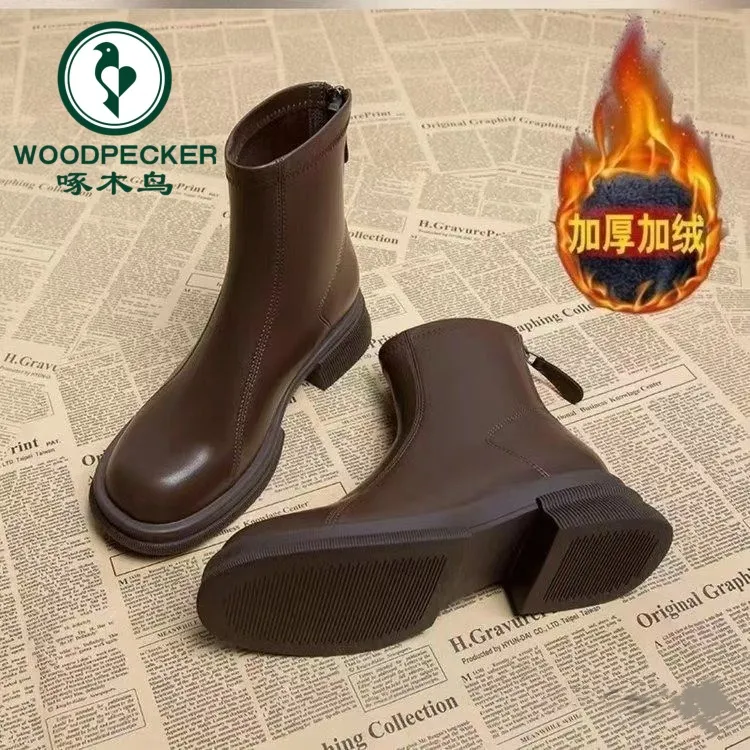 woodpecker/啄木鸟马丁靴女2024新款英伦风爆款短靴平底显瘦瘦靴