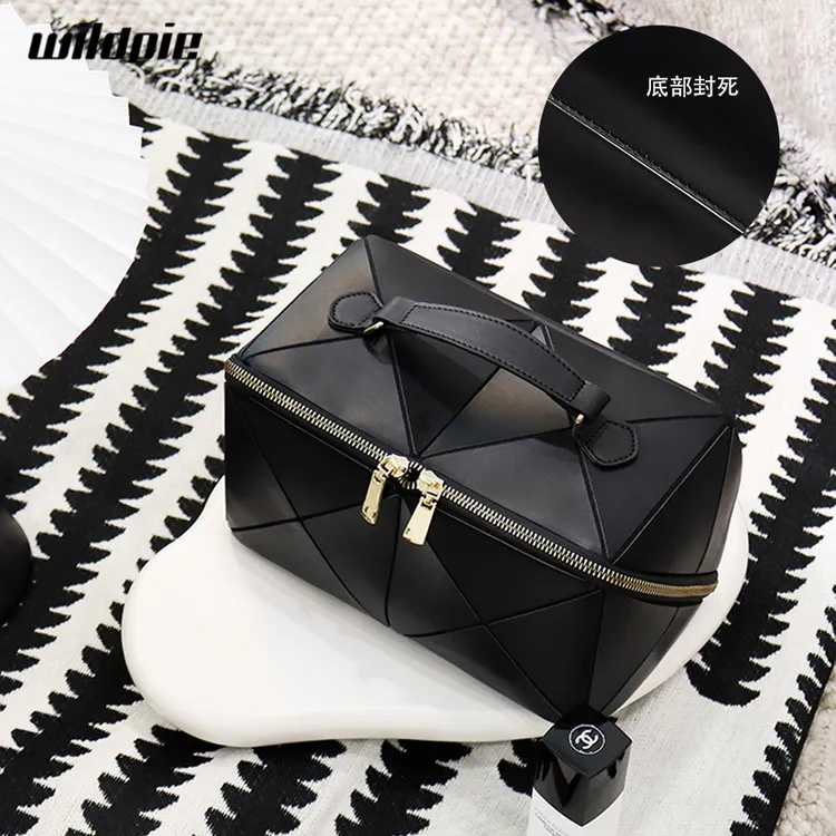 新款折叠包化妆包大容量高档女手提洗漱包收纳袋高级感女士收纳包