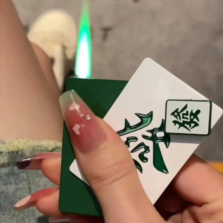 网红扑克牌旋转解压高颜值创意麻将图案防风打火机绿焰潮玩送男友