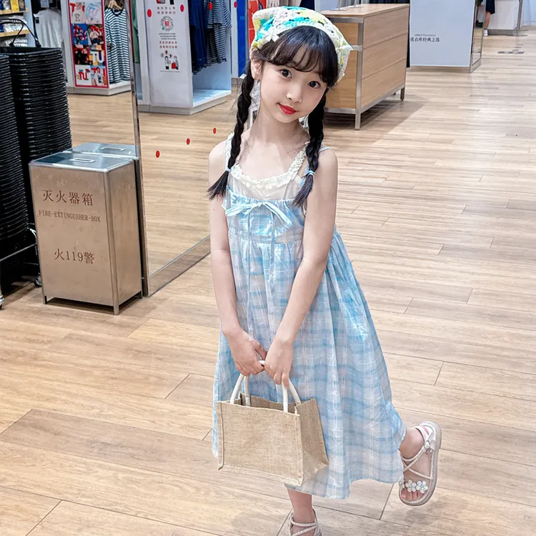 女童夏季连衣裙海边独家2025时髦洋气夏款小女孩6-12岁棉布沙滩裙