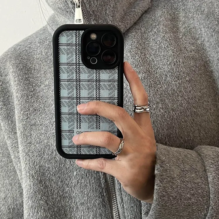 蓝色格子适用iphone17复古15promax手机壳苹果13全包12硅胶16简约