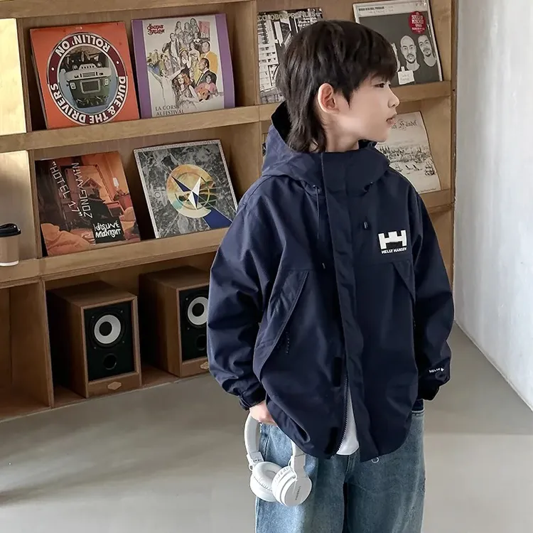 男童外套春秋款2025新款中大儿童装秋季男孩潮牌工装夹棉加厚风衣