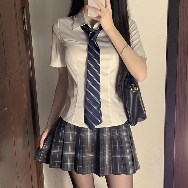 东京岁时记原创jk夏季新款女装学院风可爱修身白色短袖衬衫凉白开