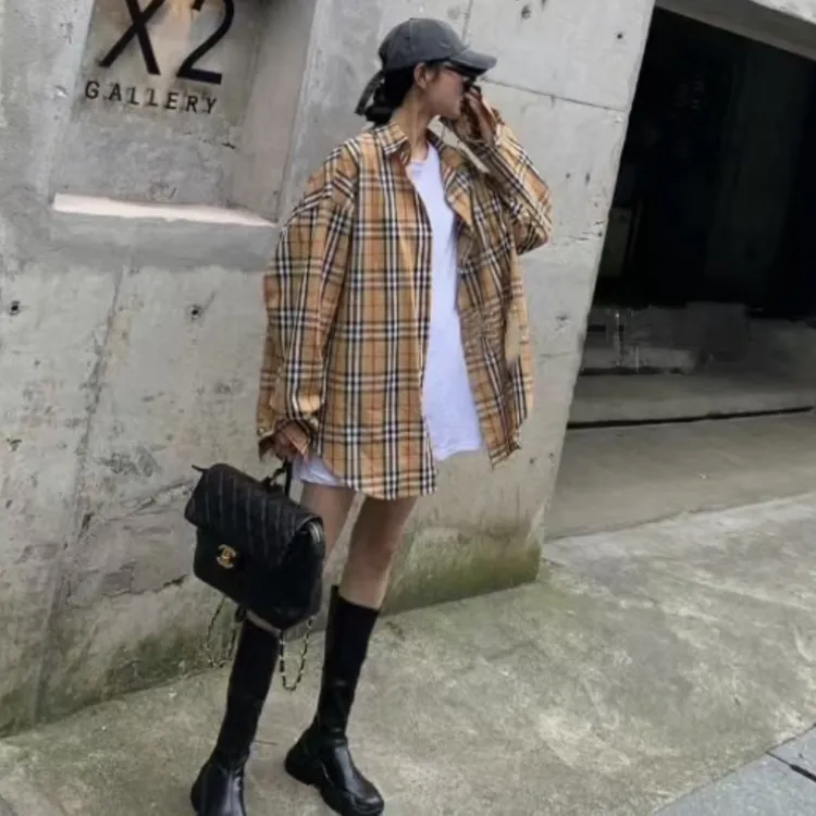 全新未使用  小花汤汤/TP004836/金扣 经典格纹衬衣Burberry