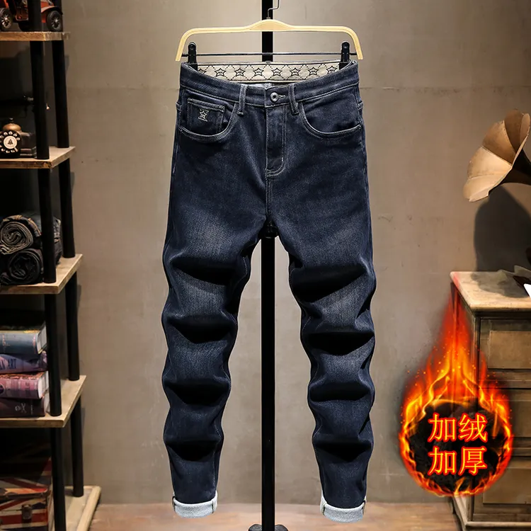 高端水洗牛仔裤男款冬季潮牌时尚刺绣修身小直筒长裤子男2024新款