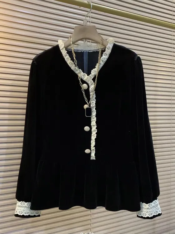 欧货遮肉显瘦气质高雅丝绒女人衫网红时尚黑色复古法式设计师